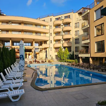 таунхаус с шикарной террасой Sveti Vlas