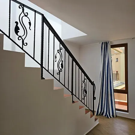 таунхаус с шикарной террасой Appartement *