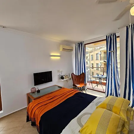 Appartement таунхаус с шикарной террасой Sveti Vlas