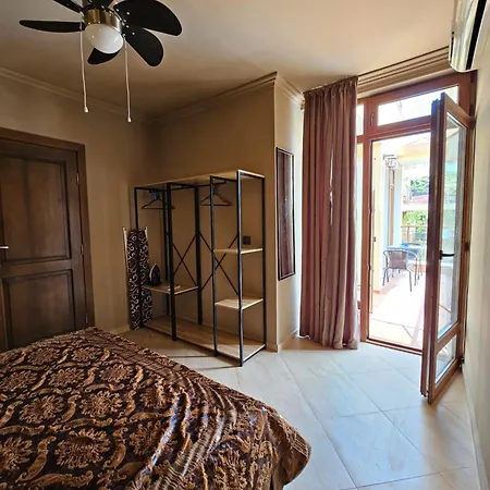 Apartment таунхаус с шикарной террасой Sveti Vlas